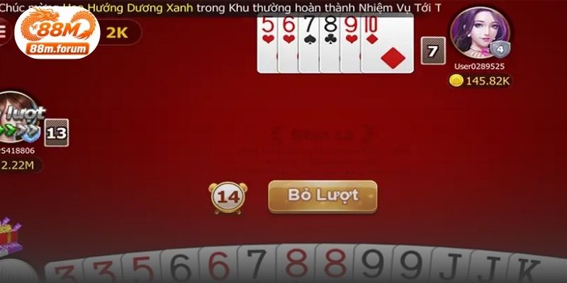 Những quân bài được sắp xếp thành các bộ phỏm hợp lệ